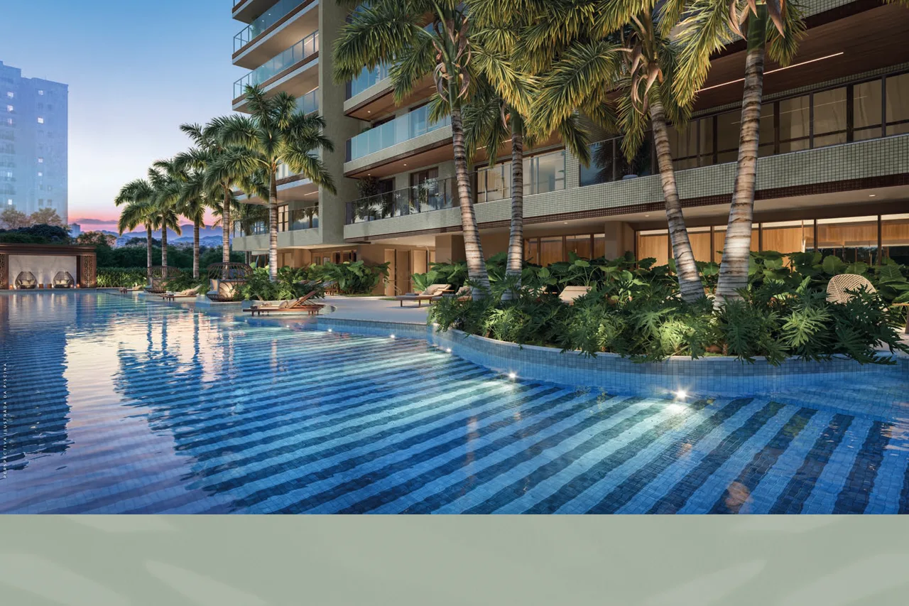 Piscina ao entardecer