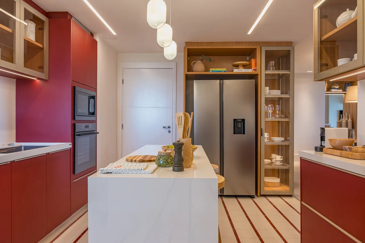 Cozinha integrada Ornare no decorado 227 m²